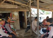 Tingkatkan Kedekatan Masyarakat, Polres Lobar Patroli dan Sosialisasikan KEMOS di Desa Banyu Urip