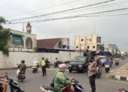Polsek Kediri Gelar Rawan Sore di Simpang 4 Kediri, Ciptakan Kamseltibcar dan Cegah Kemacetan