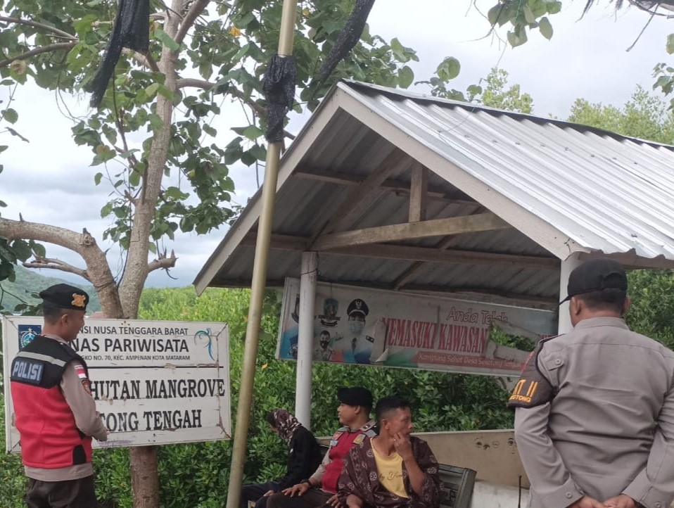 Polsek Sekotong Tingkatkan Patroli Jaga Keamanan Objek Wisata Ekowisata Mangrove Tanjung Batu