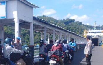KMP Rama Giri Nusa Berangkat dari Lembar Menuju Padangbai dengan 114 Penumpang