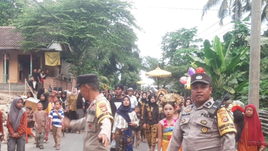 Nyongkolan Meriah di Gerung, Lombok Barat