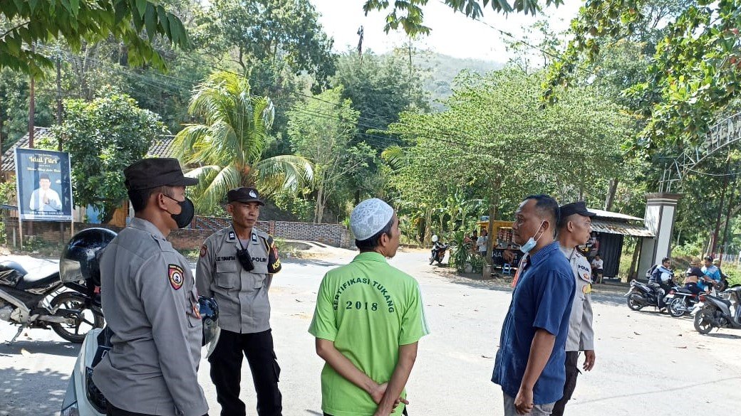 Polsek Gerung Gencar Patroli Wisata untuk Jaga Keamanan dan Kenyamanan Pengunjung Lombok Barat