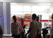 Cegah Gangguan Kamtibmas, Polsek Labuapi Patroli Dialogis di Komplek Pertokoan