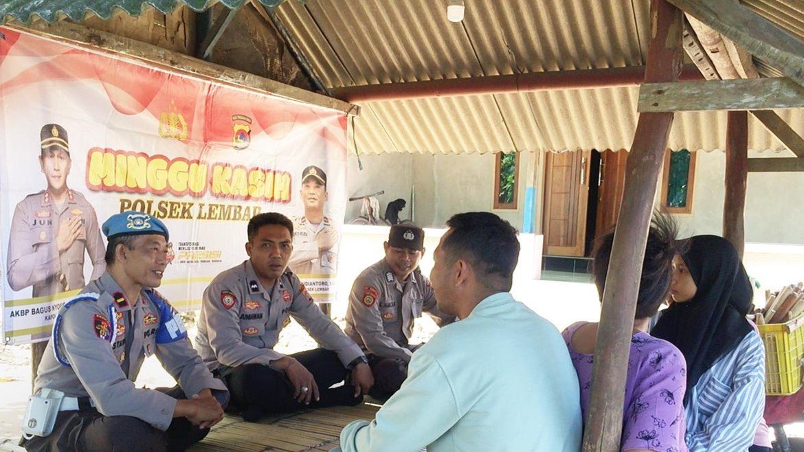 Polsek Lembar Gelar Minggu Kasih di Dusun Labuan Tereng