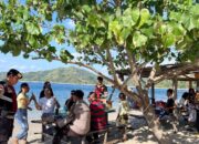 Patroli Polsek Sekotong Ciptakan Keamanan dan Kenyamanan di Pantai Arjuna