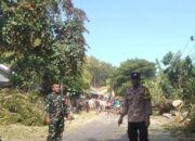 TNI-Polri Jaga Gotong Royong Warga Eyat Mayang, Sinergitas Terjaga untuk Kebersihan dan Keamanan