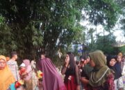 Polisi Kawal Ketat Pawai Adat Nyongkolan di Lombok Barat, Tradisi Sasak Tetap Lestari