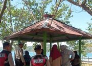 Liburan Aman di Lombok Barat: Polsek Sekotong Gencarkan Patroli di Pantai Arjuna