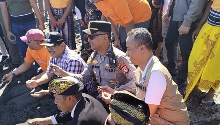 Festival Bau Keke, Meriahnya Tradisi Sasak di Pantai Serpik Lombok Barat