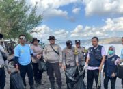 Lombok Barat Gelar Aksi Bersih Pantai Cemare, Upaya Lestarikan Pariwisata