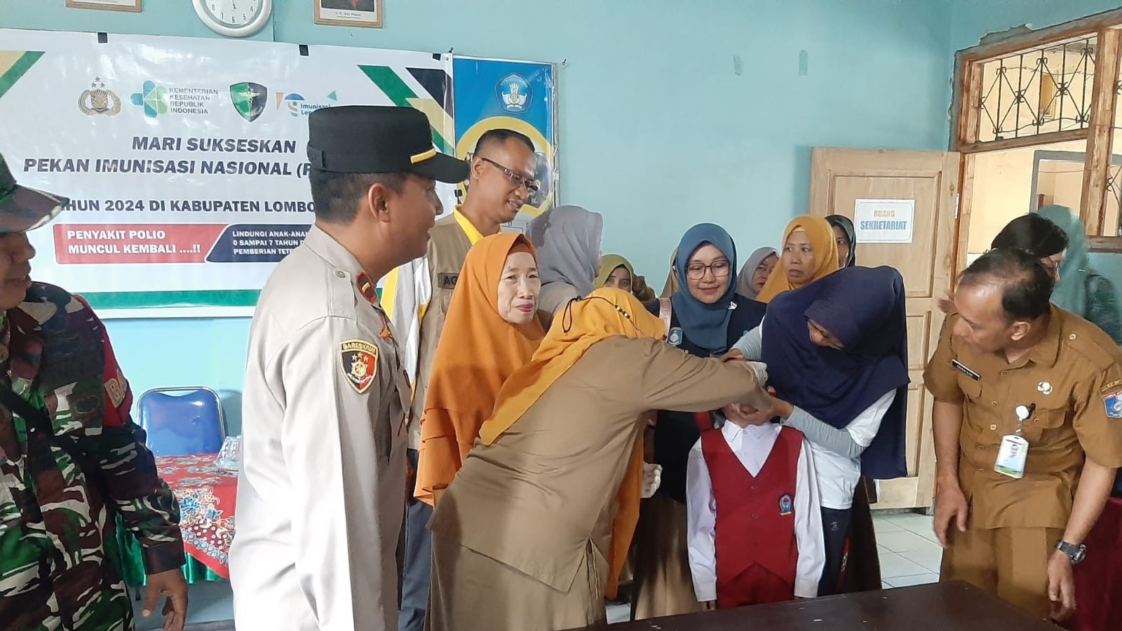 PIN Polio di Lembar, Vaksin Tetes untuk Generasi Tangguh