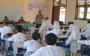 Polres Lombok Barat Edukasi Siswa SMPN 2 Batulayar