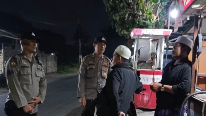 Polsek Labuapi Giatkan Patroli Malam di Pemukiman Padat Penduduk