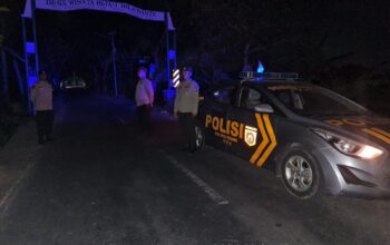 Patroli Blue Light di Perbatasan Desa Montong Are dan Bilibante