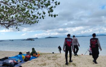 Patroli Rutin di Pantai Arjuna, Kapolsek Sekotong Pastikan Wisata Aman