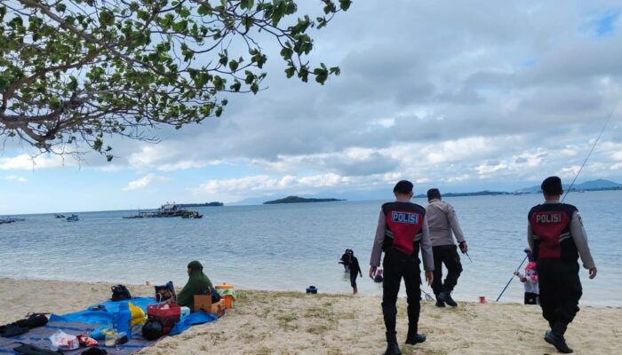 Patroli Rutin di Pantai Arjuna, Kapolsek Sekotong Pastikan Wisata Aman