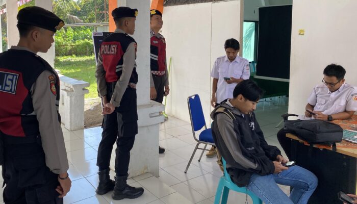 Patroli Subsatgas Samapta di Kantor Bawaslu Lombok Barat