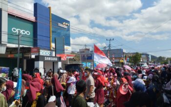 Pawai Alagoris Meriahkan HUT RI ke-79 di Gerung, Lombok Barat