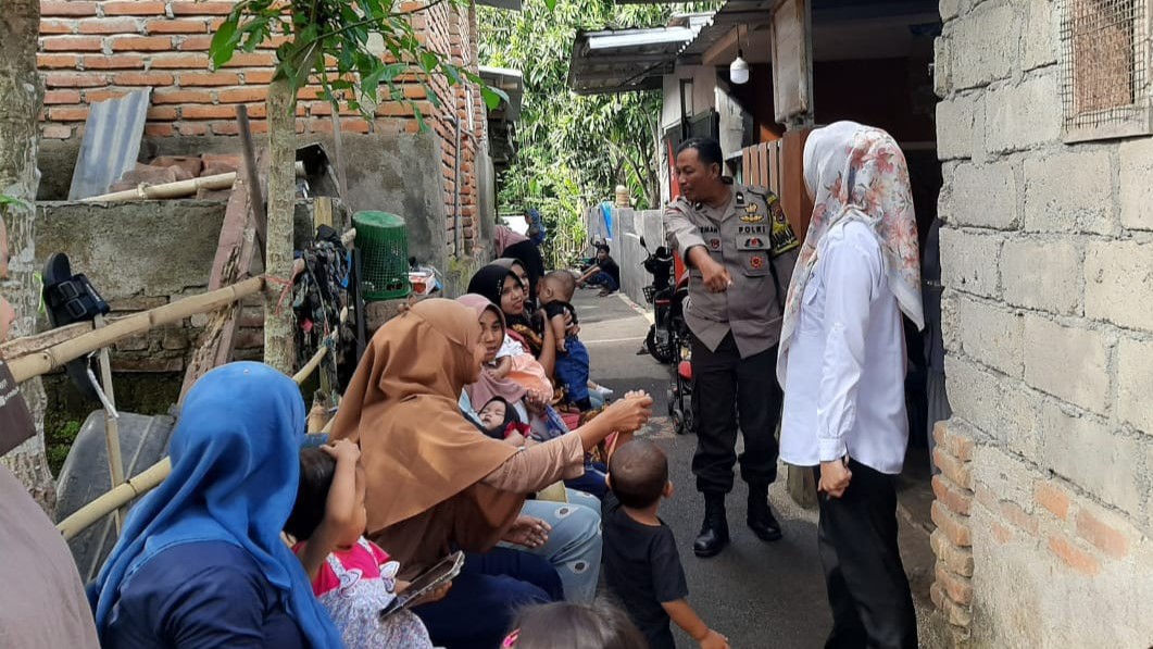 Silaturahmi dan Edukasi Kamtibmas di Merembu Jelang Pilkada