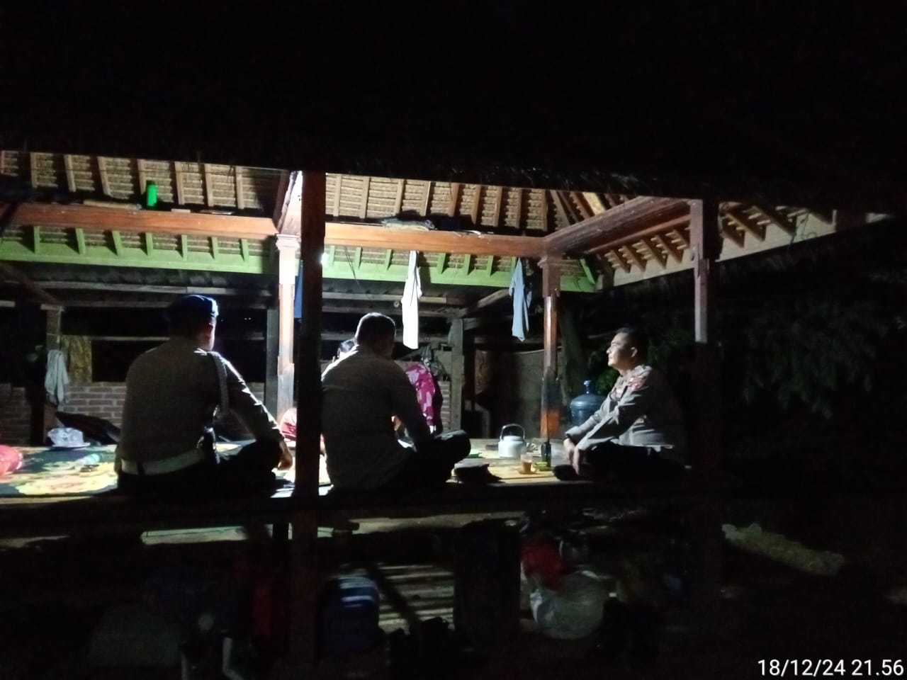 Polsek Lembar Giat Patroli Malam, Jaga Kondusifitas Pasca Pilkada