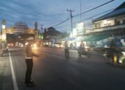 Antisipasi Macet di Senggigi, Polsek Batulayar Siagakan Personel di Simpang Montong
