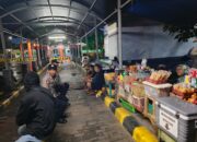 Polisi Siaga Amankan Aktivitas Sahur Masyarakat di Pelabuhan Lembar, Cegah Kriminalitas dan Premanisme