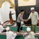 Kehangatan Tarawih Keliling: Polsek Kediri Berbaur dengan Jamaah