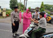 Hangatnya Ramadan: Polsek Kuripan Bagikan Takjil dan Santuni Anak Yatim