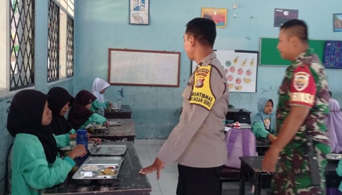 Polsek Gerung Kawal Ketat Program Makan Bergizi Gratis, Pastikan Berjalan Lancar dan Aman