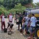 Kepolisian Respon Cepat Krisis Air Minum Ternak di Pelabuhan Gilimas
