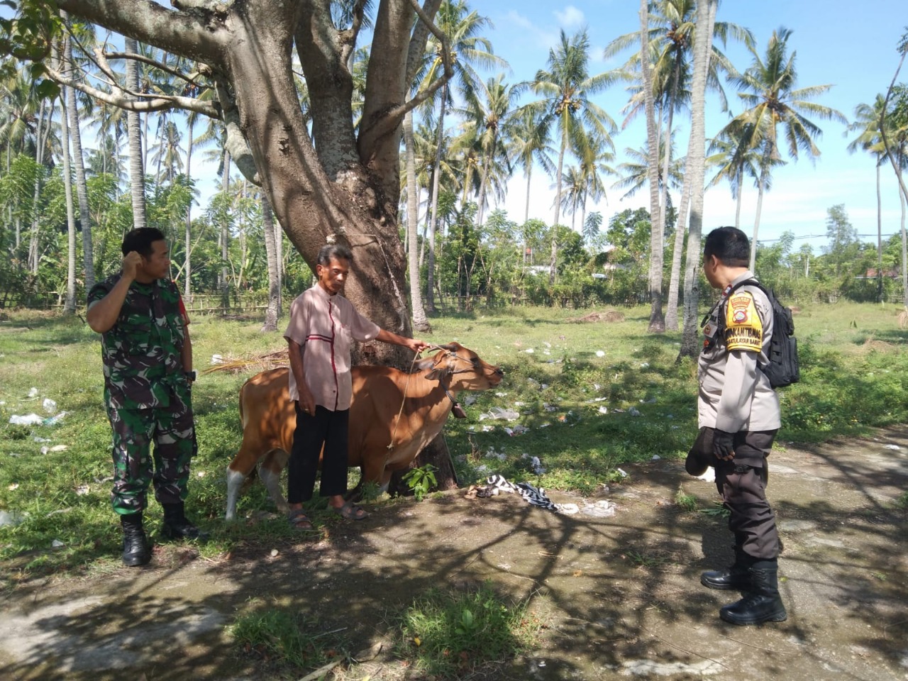 Bhabinkamtibmas Batulayar Barat Sosialisasikan Pemanfaatan Pekarangan untuk Ketahanan Pangan