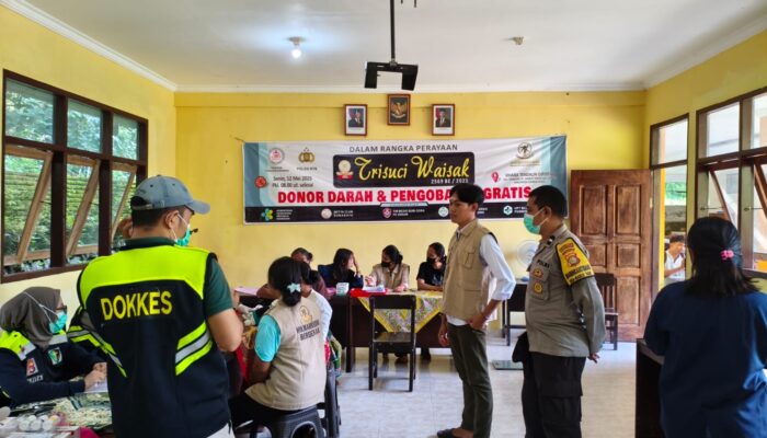 Polres Lombok Barat Amankan Perayaan Waisak dan Gelar Baksos di Mareje