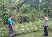 Program Ketahanan Pangan Polsek Batulayar Disambut Antusias Warga