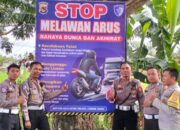 Satlantas Lombok Barat Intensifkan Spanduk Himbauan di Titik Rawan