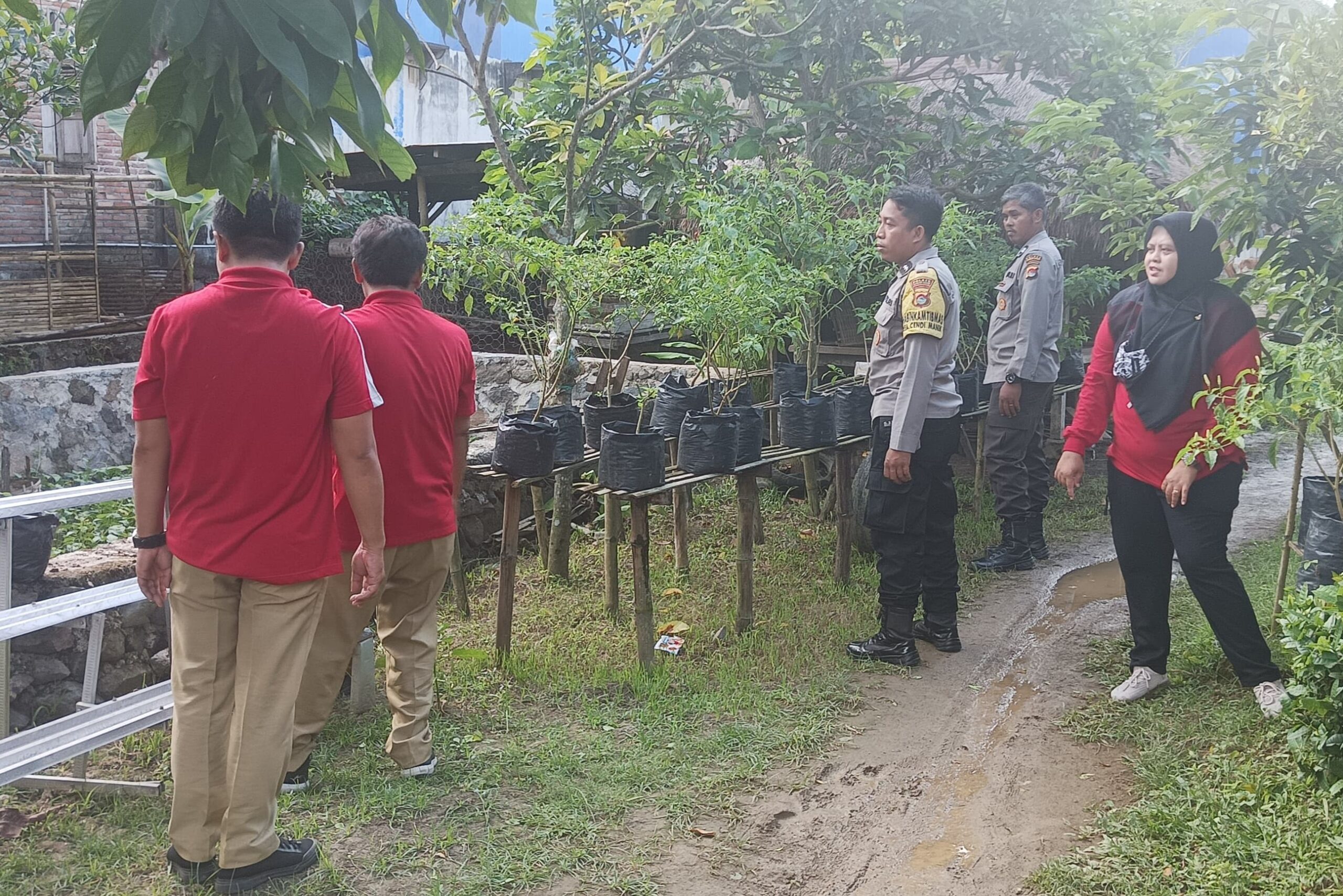 Polsek Sekotong Dukung Program P2B untuk Ketahanan Pangan Nasional