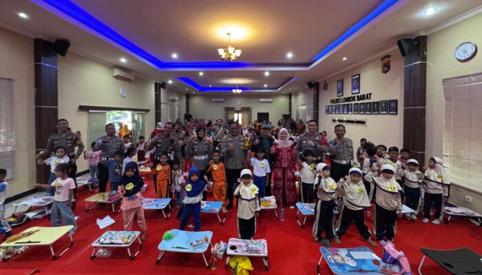 Polres Lombok Barat Ajak Anak TK Lomba Mewarnai di Hari Bhayangkara ke-79