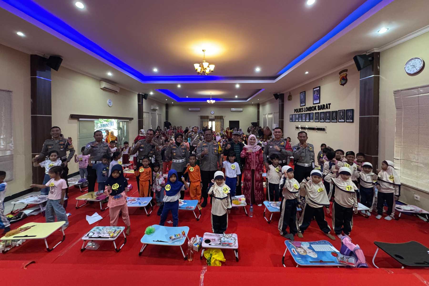 Lomba Mewarnai Meriahkan Hari Bhayangkara di Polres Lombok Barat