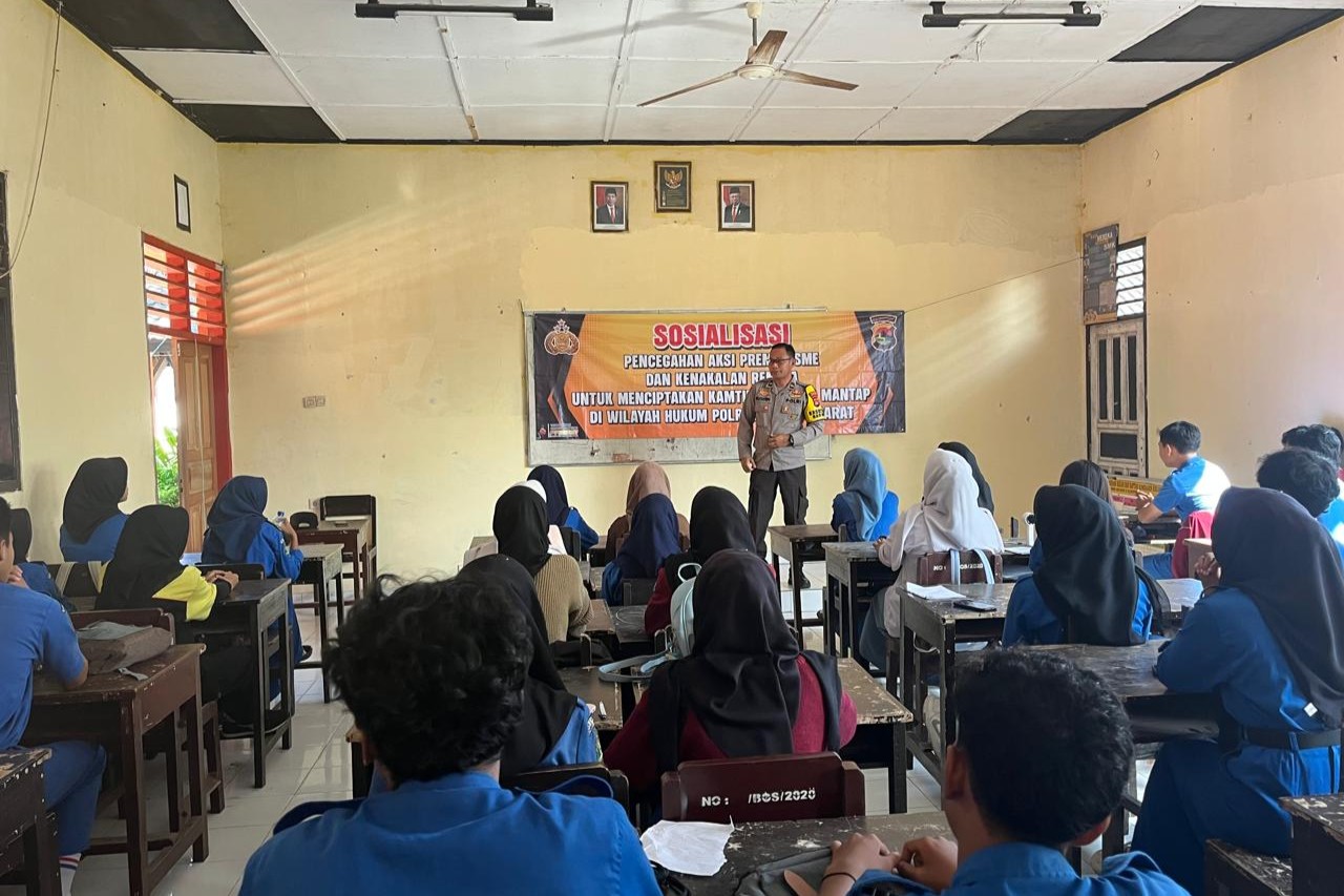 Bahaya Narkoba dan Pernikahan Dini Disorot di SMK N 2 Kuripan