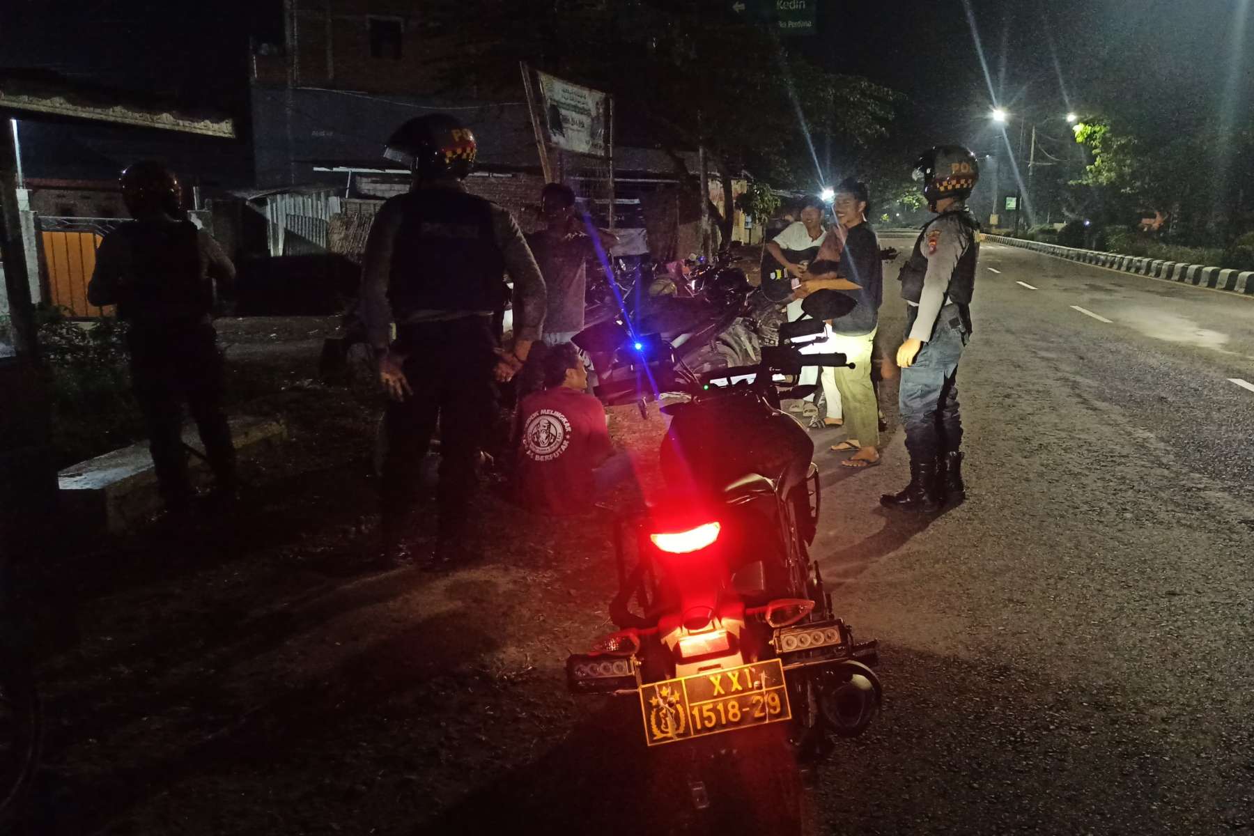 Patroli Perintis Presisi Polres Lombok Barat Amankan Malam Hari, Tekan Potensi Kejahatan 3C