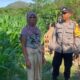 Program Pekarangan Bergizi Disosialisasikan di Dasan Geres oleh Polsek Gerung