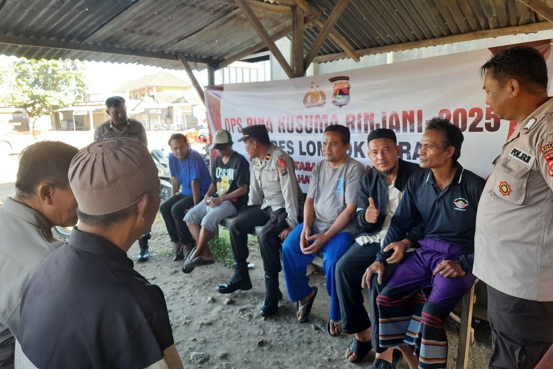 Polres Lombok Barat Gelar Operasi Kamtibmas di Pasar Segenter
