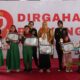 Lombok Barat, NTB – Kepolisian Republik Indonesia (Polri) merayakan ulang tahunnya yang ke-79 pada 1 Juli 2025. Di Lombok Barat, peringatan Hari Bhayangkara kali ini selain dengan menggelar upacara, juga ditandai dengan acara tasyakuran yang penuh makna. Menegaskan kembali komitmen Polri untuk terus meningkatkan kualitas pelayanan kepada masyarakat. Pada Selasa (1/7/2025), suasana di bencingah kantor Bupati Lombok Barat tampak semarak dengan kehadiran para pejabat dan tokoh masyarakat. Acara Tasyakuran Hari Bhayangkara ke-79 ini digelar di Jalan Soekarno-Hatta, Kelurahan Dasan Geres, Kecamatan Gerung, Kabupaten Lombok Barat, menjadi momentum penting. Untuk mempererat sinergitas antara Polri, TNI, pemerintah daerah, dan seluruh elemen masyarakat. Meningkatkan Pelayanan dan Memperkuat Sinergi Dalam sambutannya yang penuh semangat, Kapolres Lombok Barat, AKBP Yasmara Harahap, S.I.K., menyampaikan bahwa Hari Bhayangkara ke-79 mengusung tema ‘Polri untuk Masyarakat’. Menurutnya, tema ini bukan sekadar slogan, melainkan sebuah amanah untuk terus berbenah. "Dalam rangka Hari Bhayangkara ke-79 tahun 2025 dengan tema Polri Untuk Masyarakat, tentunya kita harus meningkatkan kualitas diri sebagai insan Bhayangkara. Untuk melaksanakan pelayanan maksimal kepada masyarakat," ujar AKBP Yasmara. Ia menekankan pentingnya introspeksi diri dan peningkatan kinerja untuk memberikan pelayanan terbaik. "Polri tegak berdiri dan berkomitmen untuk menjadi lebih modern dan terpercaya," tambahnya. Menurut Kapolres, semua upaya ini bertujuan utama untuk menjaga stabilitas keamanan dan ketertiban masyarakat (kamtibmas) di Provinsi NTB agar tetap kondusif. Ia juga menjelaskan bahwa rangkaian kegiatan dalam rangka Hari Bhayangkara di Polres Lombok Barat sudah dimulai sejak awal Juni. Dengan berbagai kegiatan yang menyentuh langsung masyarakat. AKBP Yasmara Harahap juga menyampaikan rasa terima kasihnya kepada semua pihak yang telah mendukung tugas-tugas Polri. "Terima kasih kepada Bapak Bupati yang telah mendukung tugas-tugas kamtibmas. Tidak mungkin kami berjalan sendiri tanpa dukungan dari Pemda dan seluruh elemen masyarakat," tegasnya. Kolaborasi Pemerintah dan Polri untuk Pelayanan Optimal Senada dengan Kapolres, Bupati Lombok Barat, H. Lalu Ahmad Zaini, S. Si., M.T., juga memberikan apresiasi setinggi-tingginya kepada jajaran kepolisian. Dalam pernyataannya, Bupati mengucapkan selamat Hari Bhayangkara dan menekankan pentingnya sinergi antara pemerintah daerah dan Polri. "Atas nama Pemerintah Kabupaten Lombok Barat, kami menyampaikan dirgahayu Kepolisian," kata Bupati Lalu Ahmad Zaini. "Sinergitas dan kolaborasi akan terus kita tingkatkan agar pelayanan kepada masyarakat akan terus dapat dioptimalkan,” imbuhnya. Pernyataan ini menunjukkan komitmen kuat dari pemerintah daerah untuk terus bekerja sama dengan Polri demi kesejahteraan dan keamanan masyarakat Lombok Barat. Momen Kebersamaan dan Apresiasi Setelah sambutan, acara dilanjutkan dengan momen simbolis pemotongan kue dan tumpeng. Kapolres Lombok Barat bersama Ibu Ketua Bhayangkari, Bupati Lombok Barat, perwakilan Dandim 1606, Wakil Bupati, Sekda, dan Ketua DPRD secara bersama-sama melakukan pemotongan tumpeng, melambangkan kebersamaan dan rasa syukur. Kemeriahan acara juga terasa saat pembacaan dan penyerahan hadiah bagi para pemenang lomba-lomba yang diselenggarakan dalam rangka memeriahkan Hari Bhayangkara ke-79. Berbagai lomba tersebut tidak hanya menjadi ajang silaturahmi, tetapi juga menunjukkan partisipasi aktif masyarakat dalam perayaan hari jadi korps Bhayangkara. Peringatan Hari Bhayangkara ke-79 ini menjadi momentum refleksi bagi seluruh jajaran Polres Lombok Barat untuk terus berbenah dan meningkatkan kualitas diri. Turut hadir pula dalam acara ini, Ketua Cabang Bhayangkari Lombok Barat, Ny. Citra Yasmara, bersama jajaran pengurus. Serta perwakilan dari Kodim 1606 Mataram, Letkol Inf. Abdul Haris S.H. M.H. Selain itu, hadir pula Wakil Bupati Lombok Barat, Hj. Nurul Adha, S.THI, Sekda Kabupaten Lombok Barat, H. Ilham S.Pd M.Pd., Ketua DPRD Kabupaten Lombok Barat, Lalu Ivan Indaryadi, serta perwakilan dari Pengadilan Negeri Mataram dan Kejaksaan Negeri Mataram. Kehadiran para pimpinan OPD, tokoh agama, tokoh masyarakat, dan tokoh adat menunjukkan soliditas dukungan terhadap tugas-tugas kepolisian.