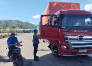 Polsek Kawasan Pelabuhan Lembar Jaga Ketertiban Bongkaran Kapal dari Jangkar