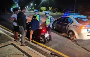 Patroli Malam Satlantas Lombok Barat Bikin Jalanan Lebih Aman