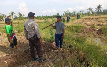 Sinergi Polri dan Petani Wujudkan Ketahanan Pangan di Karang Bongkot