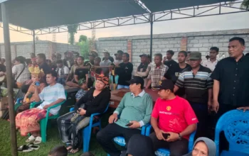 Sinergi Polri dan Warga Sukseskan Peresean HUT Desa Kuripan Timur