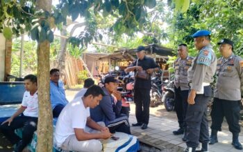 Polisi dan Warga Lembar Kompak Wujudkan Lingkungan Aman