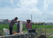 Dukung Program Pusat, Bhabinkamtibmas Labuapi Edukasi Warga Soal Ketahanan Pangan