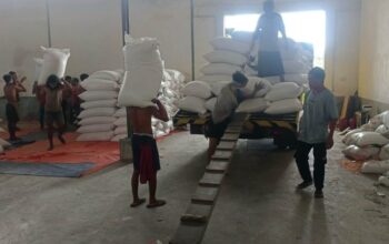 Sinergi Amankan Pangan: 7 Ton Jagung Petani Lobar Tiba di Gudang BULOG Mataram
