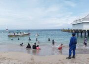 Pantai Senggigi Dijaga Ketat, Polisi Imbau Keselamatan Wisatawan